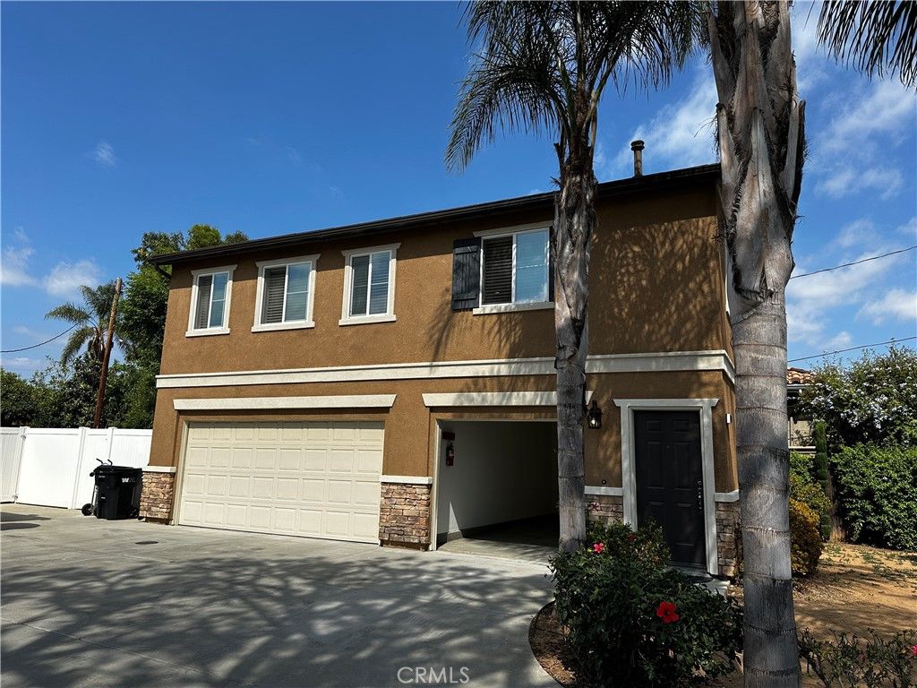 18795 Vanderlip Avenue, Santa Ana, CA 92705