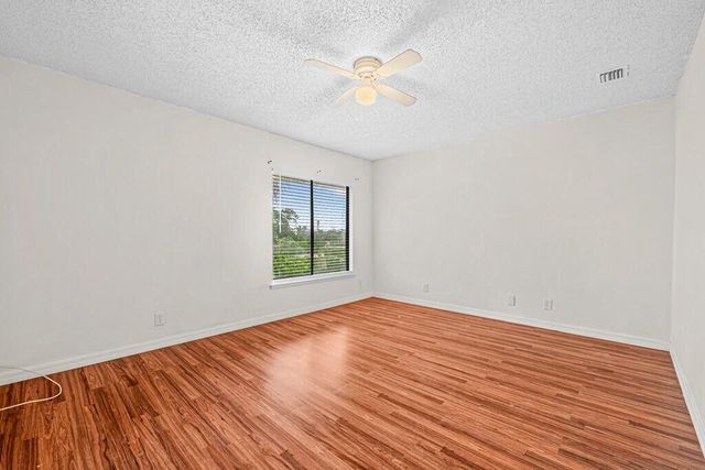 9227 Green Meadows Way, Palm Beach Gardens, FL 33418