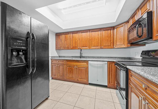 9227 Green Meadows Way, Palm Beach Gardens, FL 33418