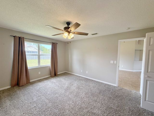 39 Fischer Ln, Palm Coast, FL 32137