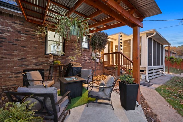 1672 Robin Pl, Clarksville, TN 37043