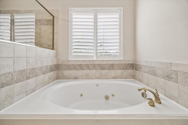 1933 Woodbury Street, Houston, TX 77030