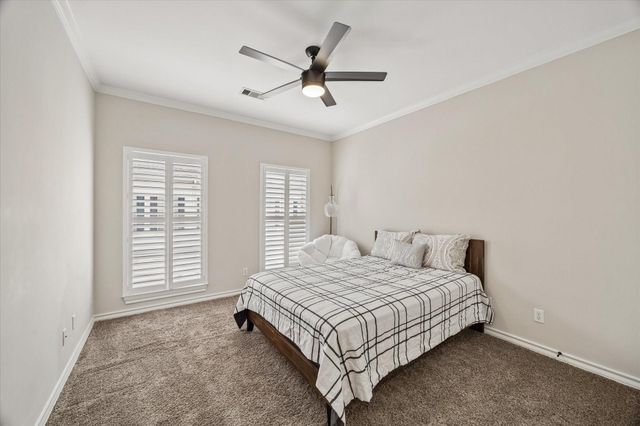 1933 Woodbury Street, Houston, TX 77030
