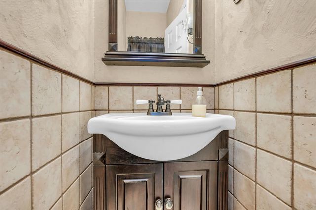 5010 Tarnbrook Drive, Houston, TX 77084