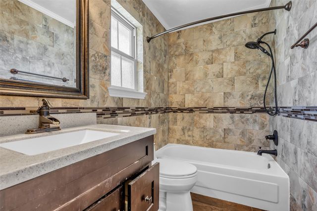 5010 Tarnbrook Drive, Houston, TX 77084