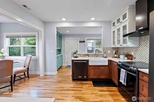 8400 SE Berry Street, Port Orchard, WA 98366