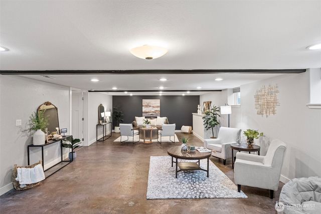 8400 SE Berry Street, Port Orchard, WA 98366