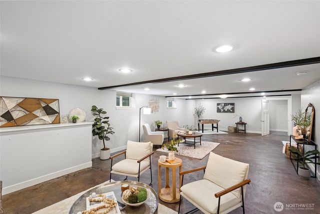 8400 SE Berry Street, Port Orchard, WA 98366