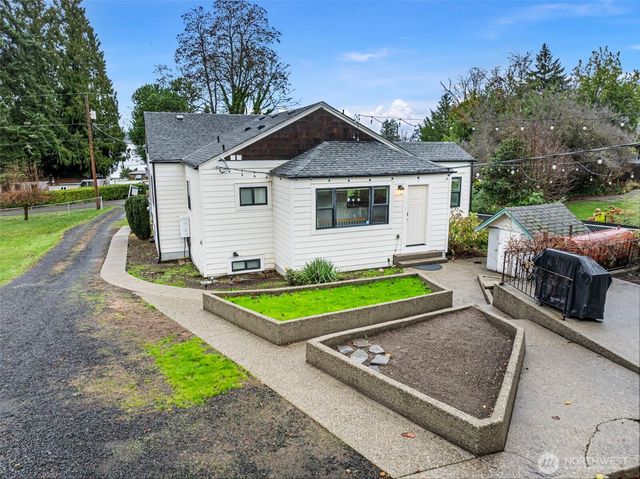 8400 SE Berry Street, Port Orchard, WA 98366