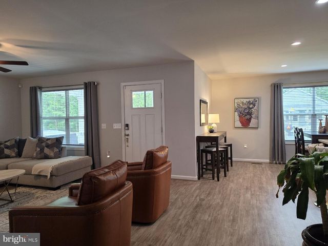 225 9TH ST, Colonial Beach, VA 22443