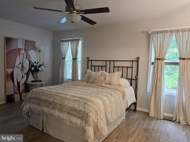 225 9TH ST, Colonial Beach, VA 22443