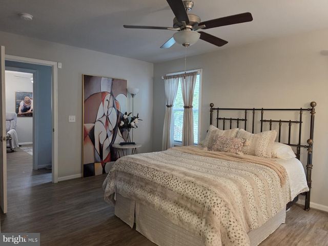 225 9TH ST, Colonial Beach, VA 22443