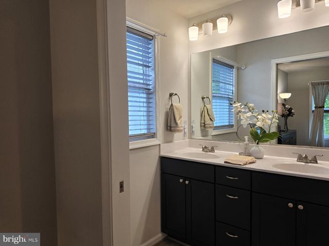 225 9TH ST, Colonial Beach, VA 22443