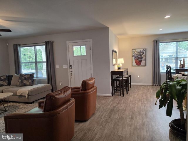 225 9TH ST, Colonial Beach, VA 22443