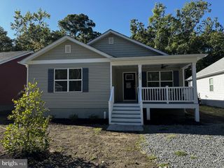 225 9TH ST, Colonial Beach, VA 22443