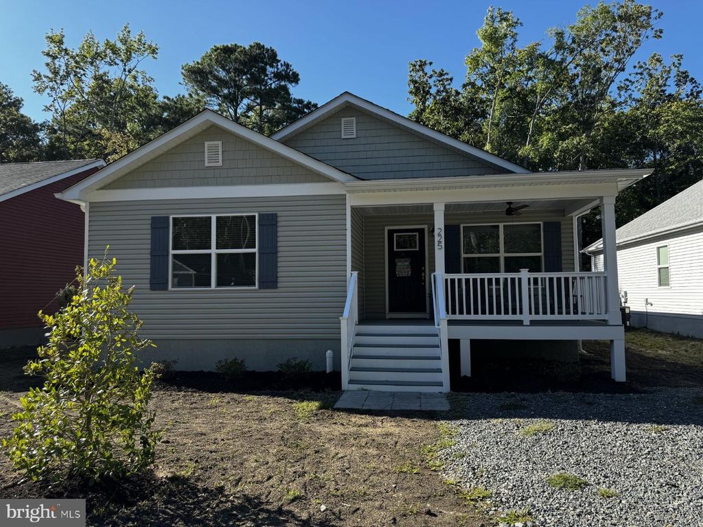 225 9TH ST, Colonial Beach, VA 22443