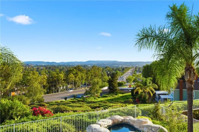 25856 Windsong, Lake Forest, CA 92630
