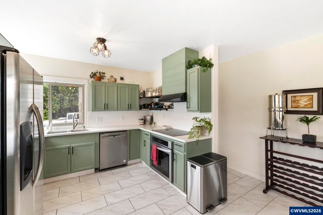 1336 NE Evans St, Mcminnville, OR 97128
