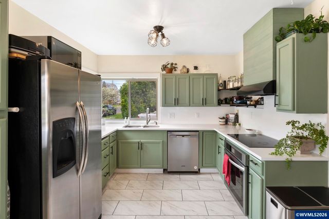 1336 NE Evans St, Mcminnville, OR 97128