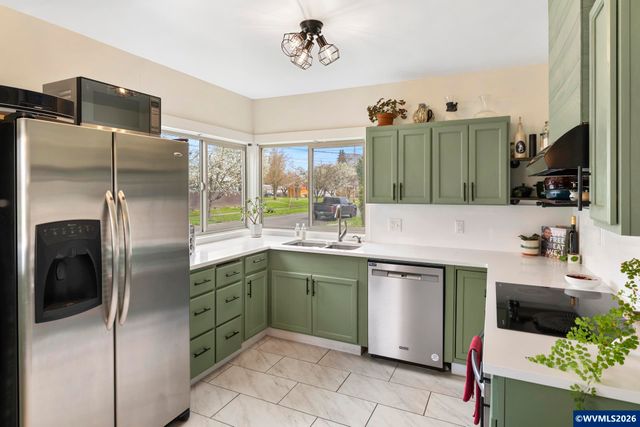 1336 NE Evans St, Mcminnville, OR 97128
