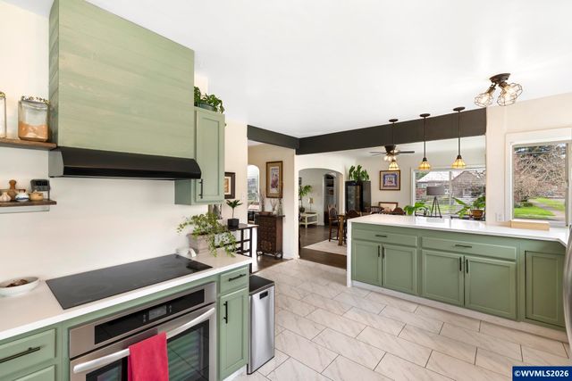 1336 NE Evans St, Mcminnville, OR 97128