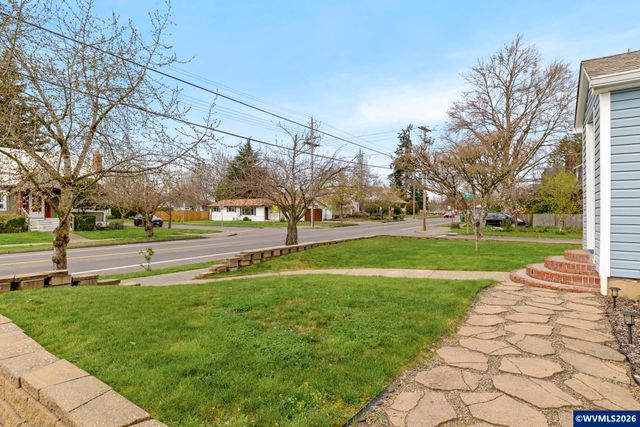 1336 NE Evans St, Mcminnville, OR 97128