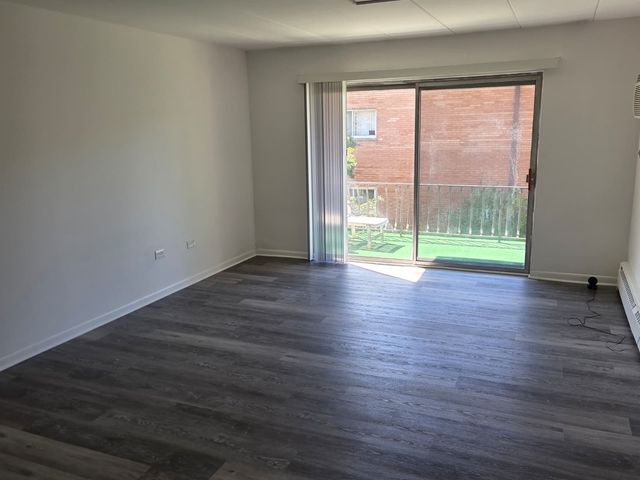 2345 185th Court 19, Lansing, IL 60438