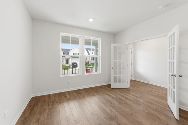 1027 Lionheart Drive, Hermitage, TN 37076