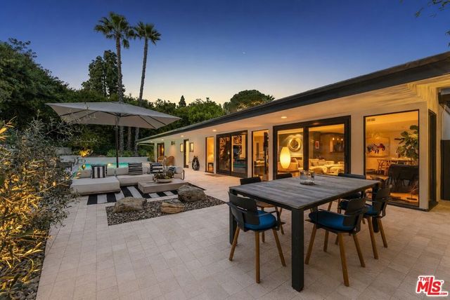 8670 Allenwood Road, Los Angeles, CA 90046
