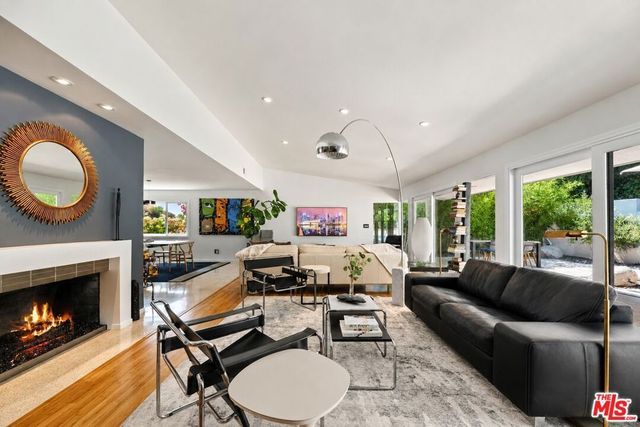 8670 Allenwood Road, Los Angeles, CA 90046