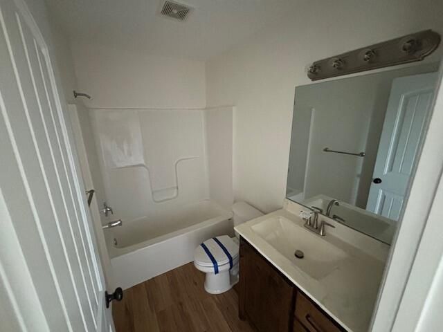 4706 S 125th Road, Bolivar, MO 65613