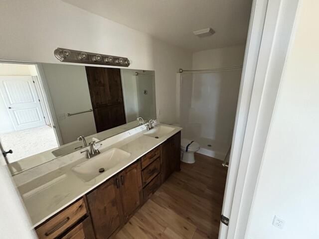 4706 S 125th Road, Bolivar, MO 65613