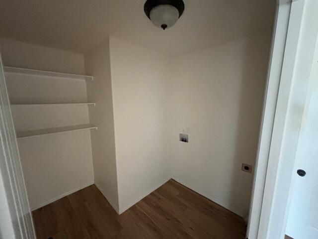 4706 S 125th Road, Bolivar, MO 65613