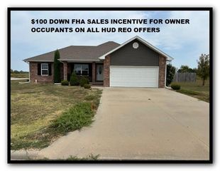 4706 S 125th Road, Bolivar, MO 65613