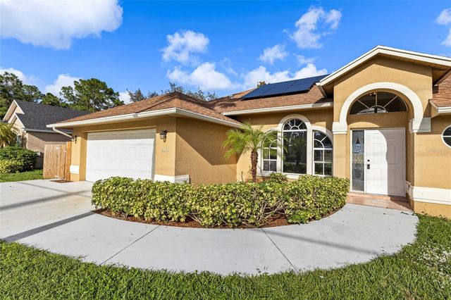 2141 SW BAYSHORE BOULEVARD, Port St Lucie, FL 34984