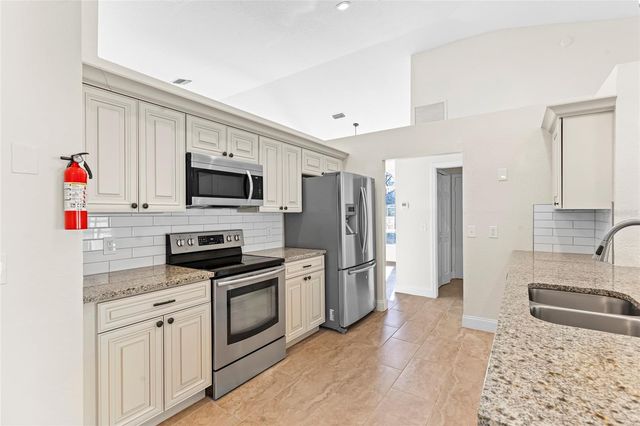 2141 SW BAYSHORE BOULEVARD, Port St Lucie, FL 34984