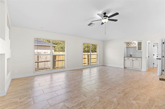 2141 SW BAYSHORE BOULEVARD, Port St Lucie, FL 34984