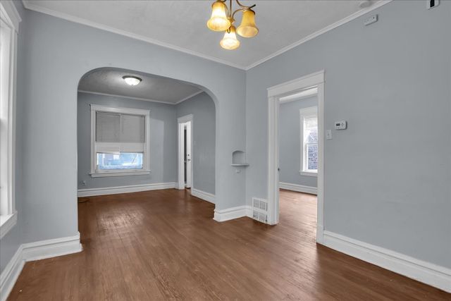 710 E 92nd Place, Chicago, IL 60619