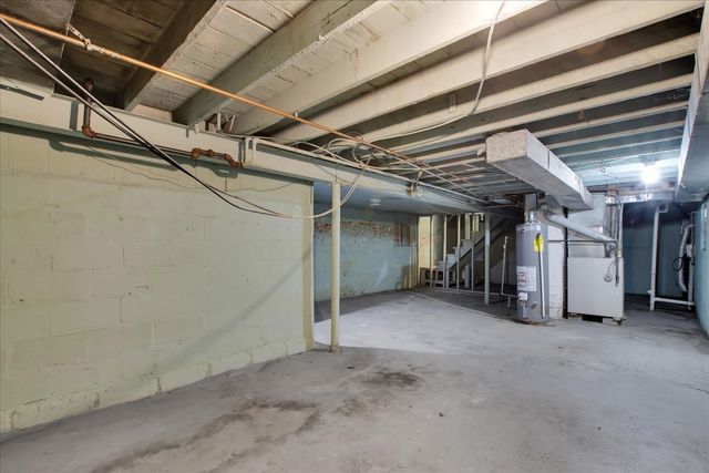710 E 92nd Place, Chicago, IL 60619