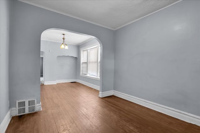 710 E 92nd Place, Chicago, IL 60619