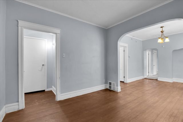 710 E 92nd Place, Chicago, IL 60619