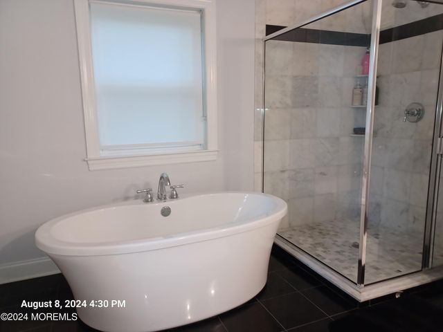 241 Woodcrest Road, Oakhurst, NJ 07755