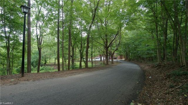 3216 Starlight Drive G, Winston-salem, NC 27107