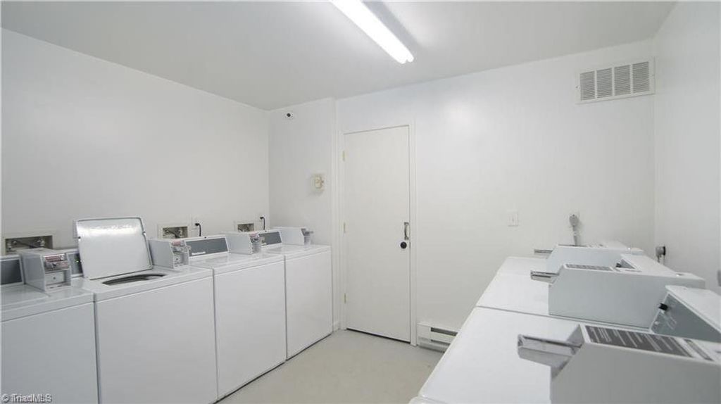 3216 Starlight Drive G, Winston-salem, NC 27107