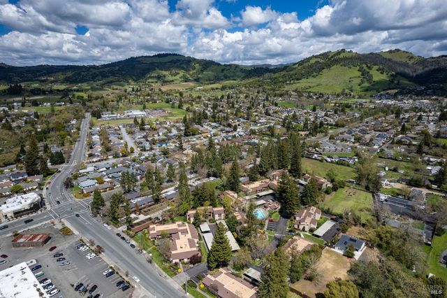 59 Redwood Ct, Santa Rosa, CA 95409