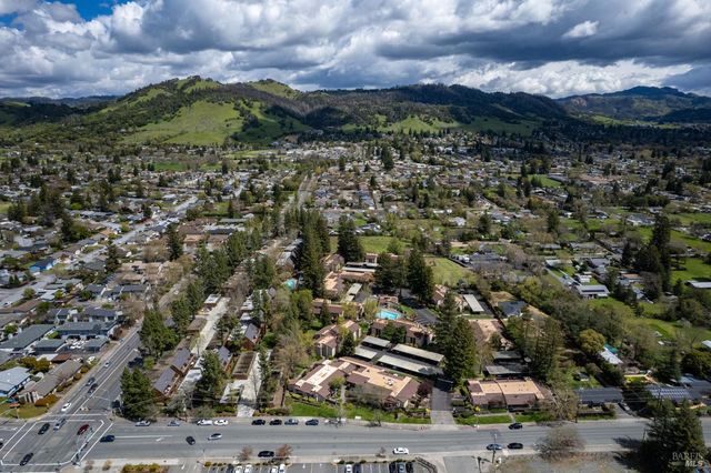 59 Redwood Ct, Santa Rosa, CA 95409