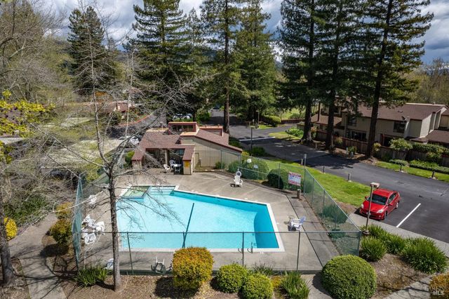 59 Redwood Ct, Santa Rosa, CA 95409