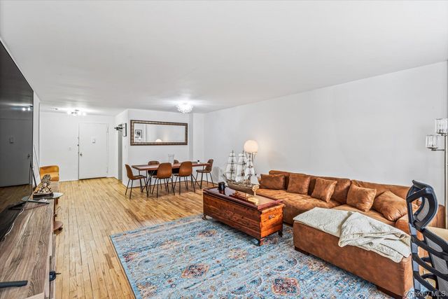 600 Shore Road 5B, Long Beach, NY 11561