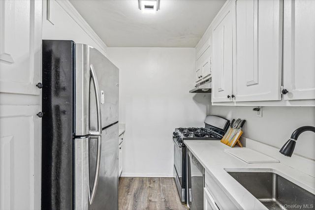 600 Shore Road 5B, Long Beach, NY 11561