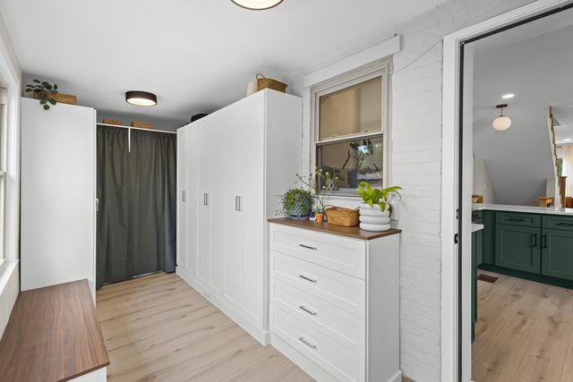 5144 N Kolmar Avenue, Chicago, IL 60630